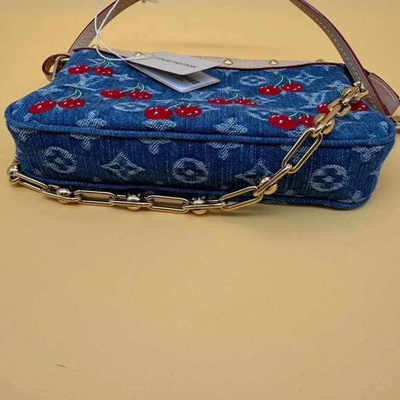 🍒NEW RARE🍒 Louis Vuitton Denim Cherry Pochette - Full Set - Picture 13 of 14